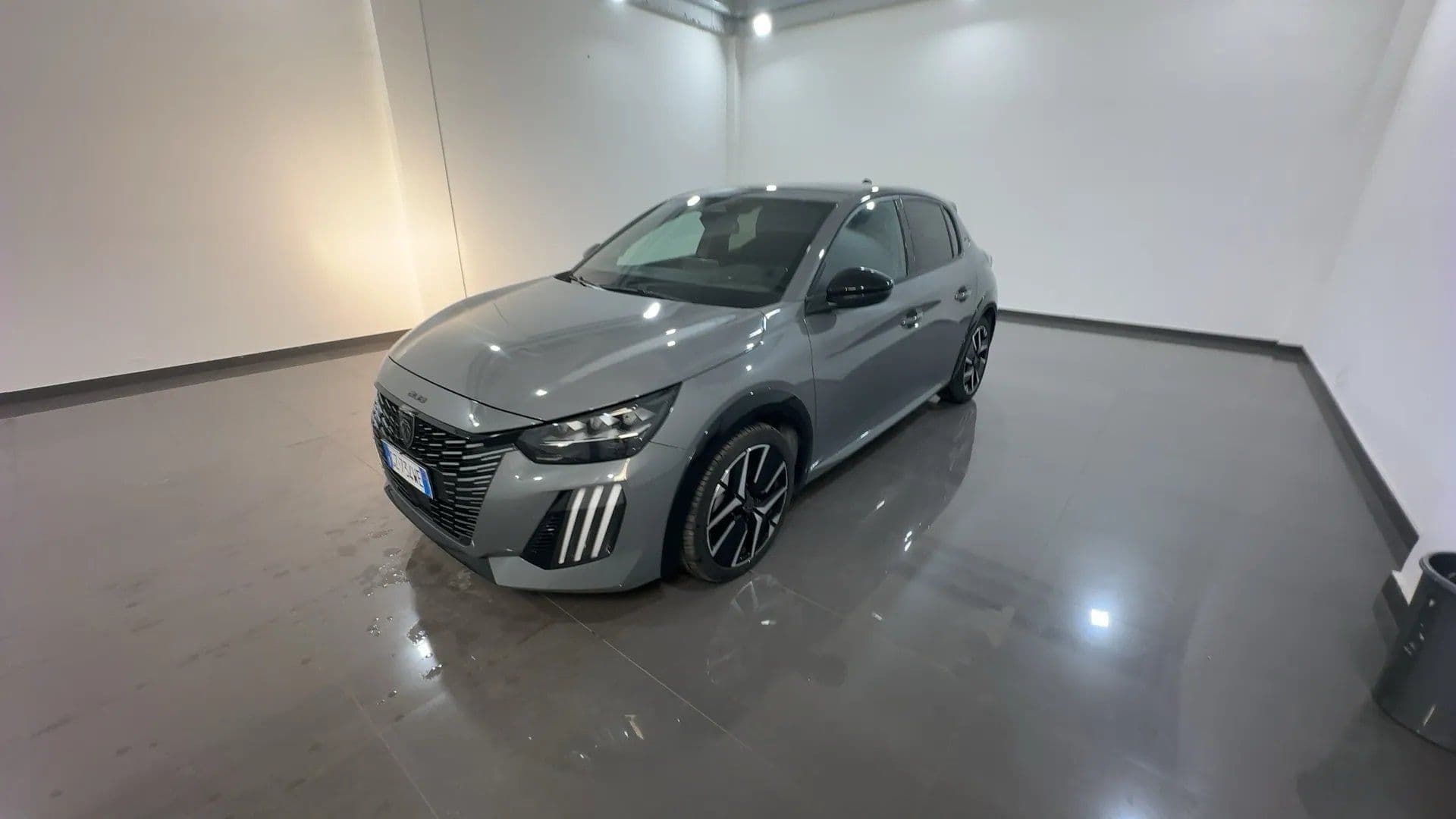 Peugeot 208 1.2 hybrid GT 145cv e-dcs 6