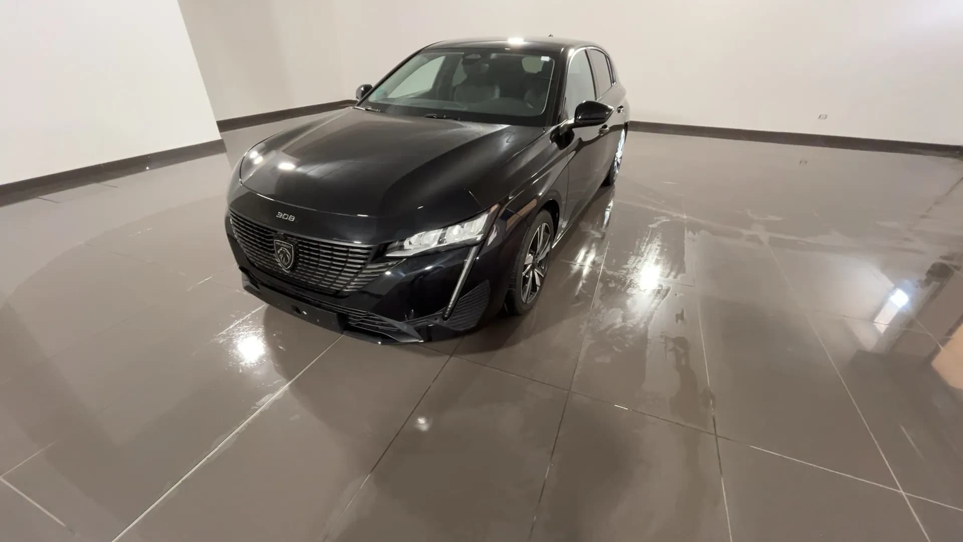 marca_308_15_BlueHDi_Allure_130CV_auto_wc4w8jxrcag2l716n7lf_1734527547769