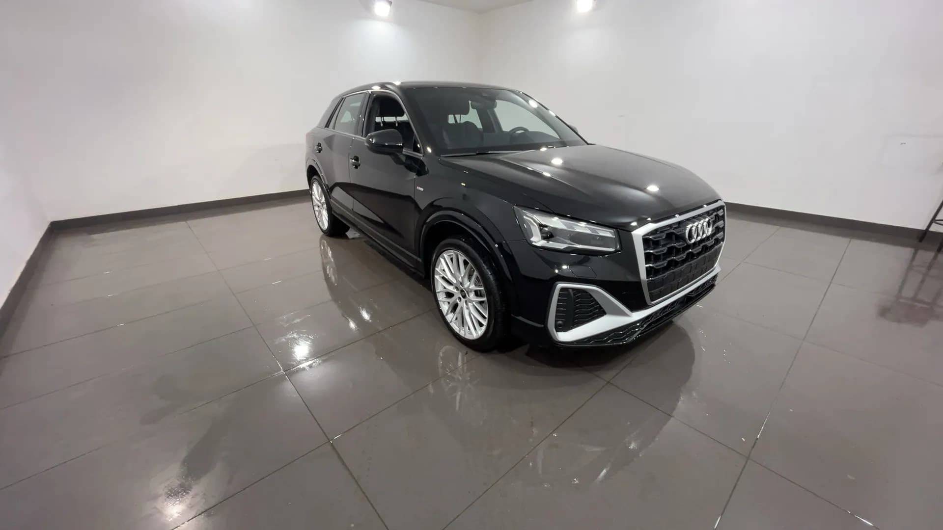 marca_Q2_35_TDI_S_line_S-Tronic_uqwtwk2yy9z5wx7dzb5z_1732633135939