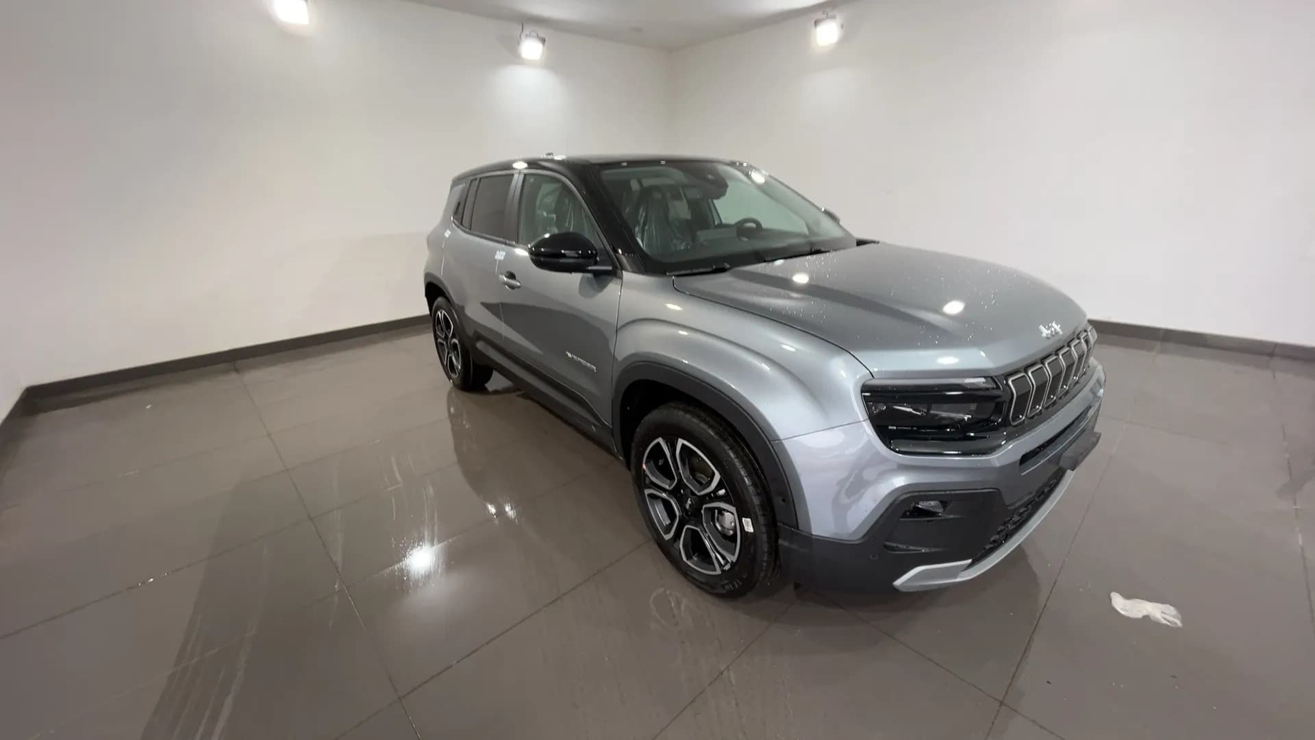 marca_Avenger_12_turbo_e-hybrid_Summit_fwd_10_ye07ua5p3kk5k6xnkvhe_1741770288281