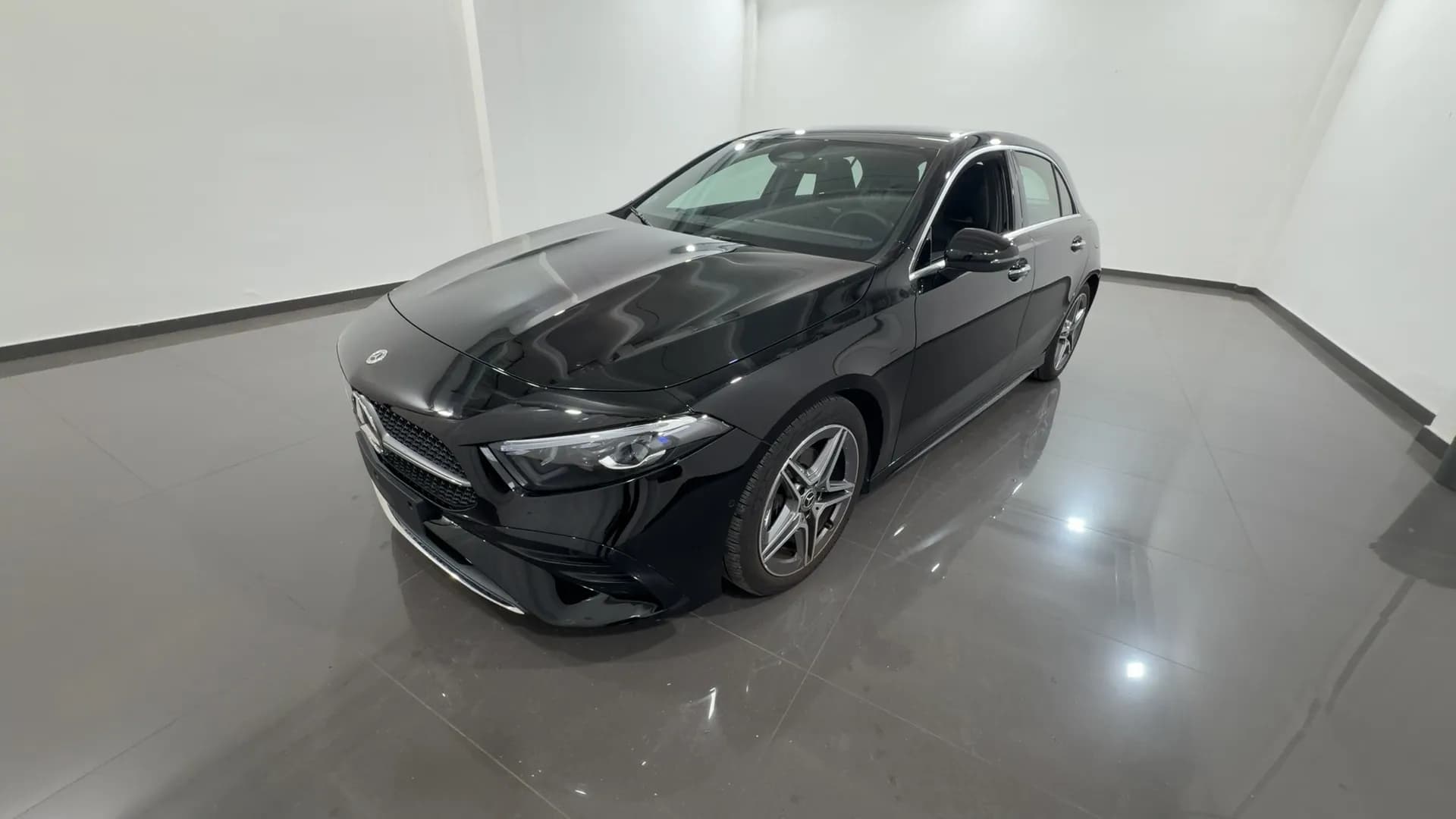 marca_A_200d_AMG_Line_Advance_Plus_auto_lh4w79lvlavl1ipyz5cq_1767018916808